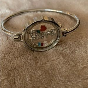 Origami Owl Jewelry - Origami Owl Love bracelet Origami Owl Jewelry - Origami Owl Love bracelet
